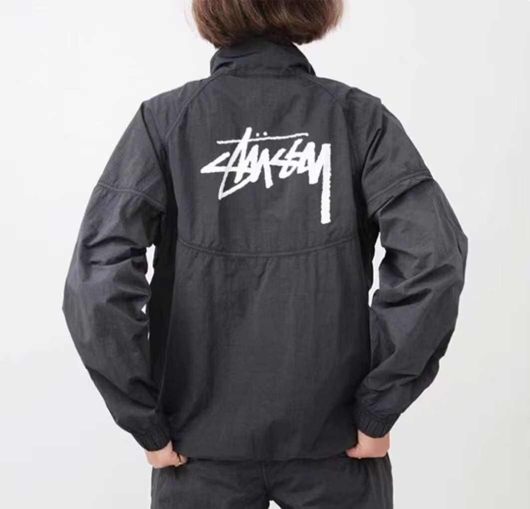 ステューシー WINDRUNNER CT4310-045 ナイロンジャケット コラボ ハーフジップ男女兼用コート