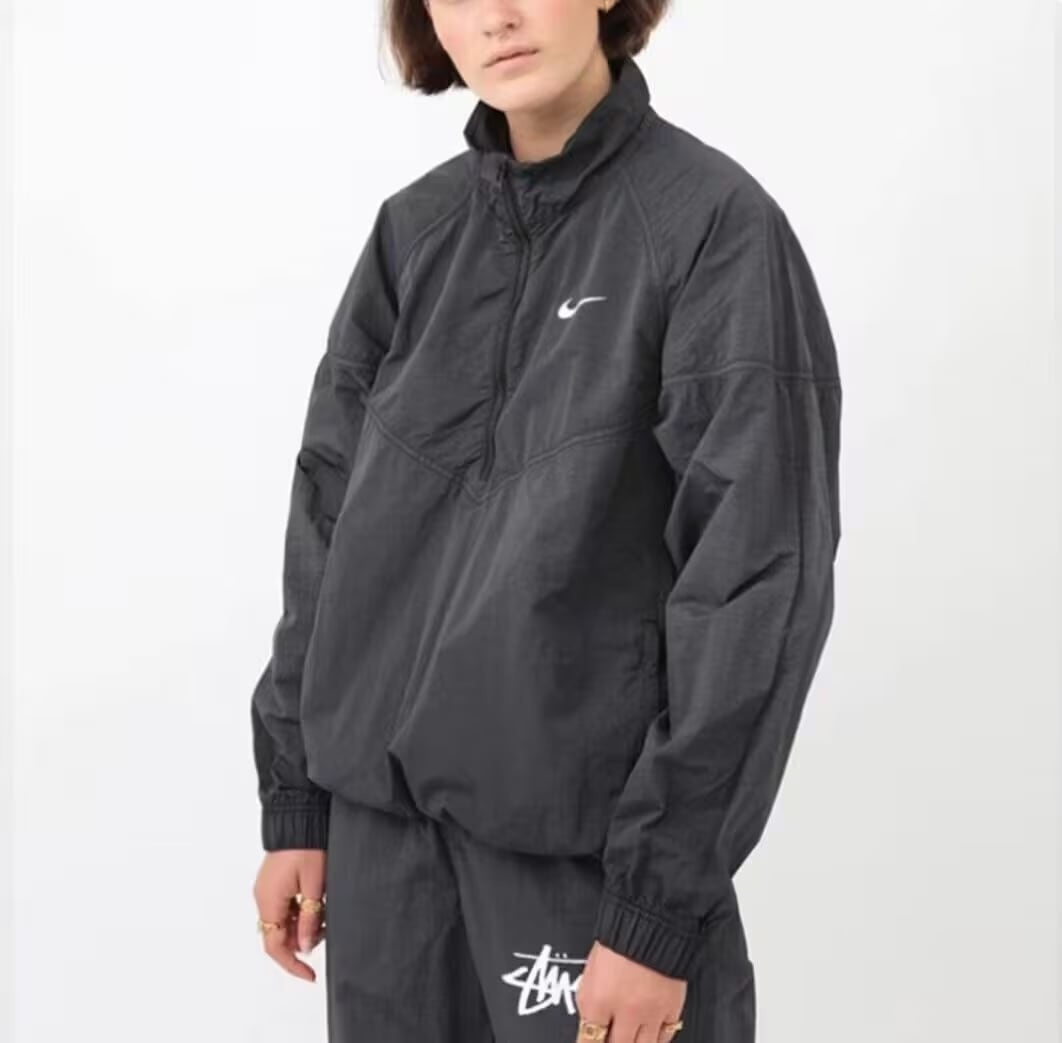 ステューシー WINDRUNNER CT4310-045 ナイロンジャケット コラボ ハーフジップ男女兼用コート
