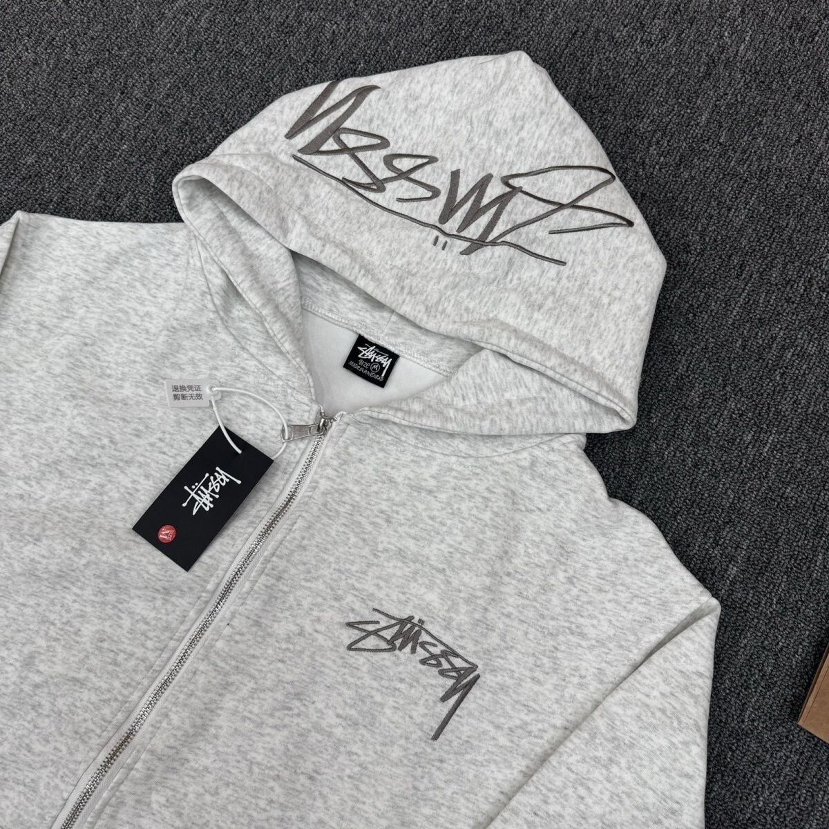 ステューシー BACK HOOD APPLIQUEZIP HOODIE HOODIE刺繍 ジップ ロゴ パーカー