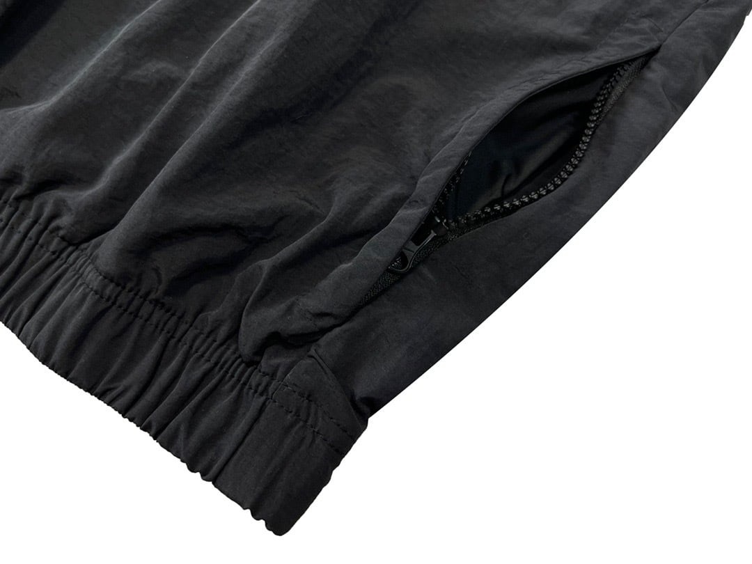 ステューシー WINDRUNNER CT4310-045 ナイロンジャケット コラボ ハーフジップ男女兼用コート