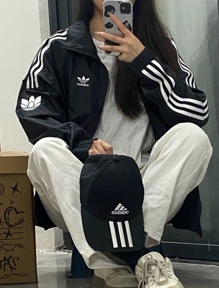 アディダスOriginals Retro Trefoil Track Top black