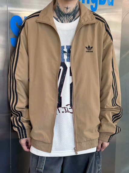 アディダスOriginals Firebird Trek Top Jacket brown