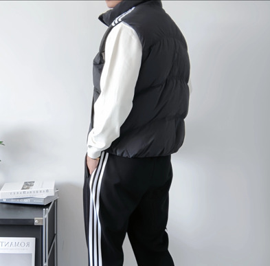 アディダスOriginals ダウンベスト black