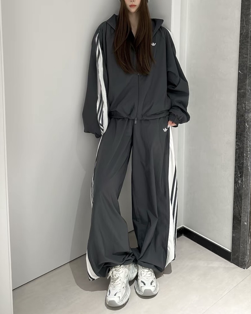 アディダスADILENIUM 3 トラックトップ Grey