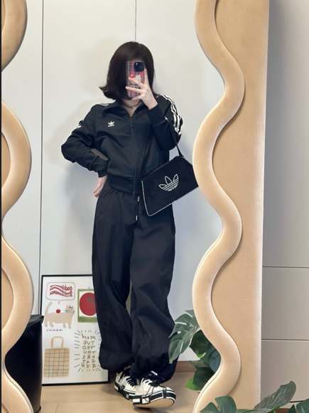 アディダスOriginals Retro Trefoil Track Top black