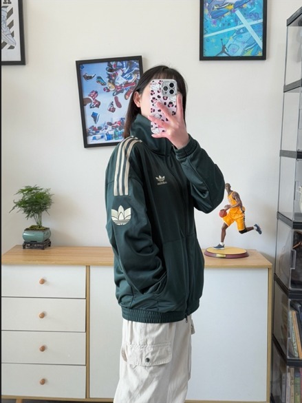アディダスOriginal RETRO Jacket  Dark Green