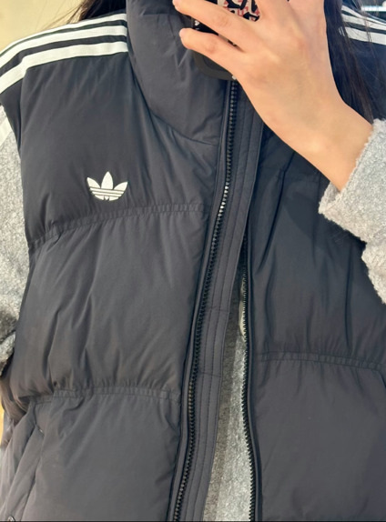 アディダスOriginals ダウンベスト black