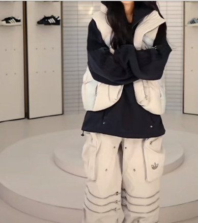 アディダスOriginals × GALI Down Vest リミテッド