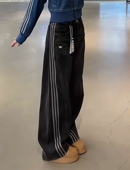 アディダスOriginals トルーズ ワイド デニム パンツ