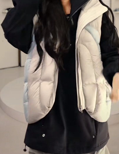 アディダスOriginals × GALI Down Vest リミテッド