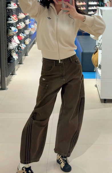 アディダスOriginals デニムジョガーパンツ