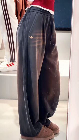 アディダスビンテージウォッシング ワイドパンツ