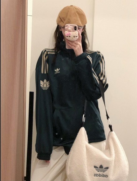 アディダスOriginal RETRO Jacket  Dark Green
