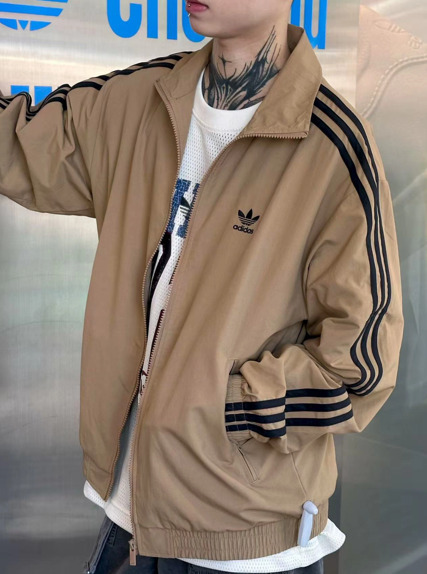 アディダスOriginals Firebird Trek Top Jacket brown