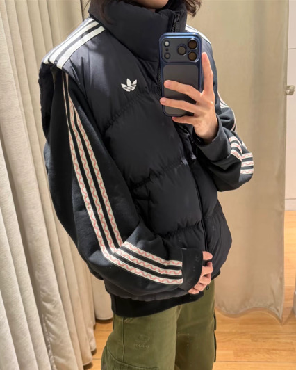 アディダスOriginals ダウンベスト black