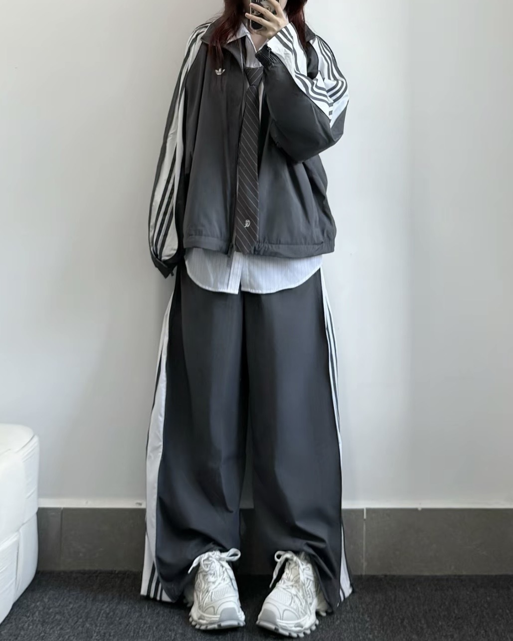 アディダスADILENIUM 3 トラックトップ Grey