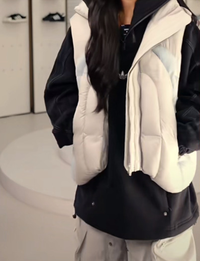 アディダスOriginals × GALI Down Vest リミテッド
