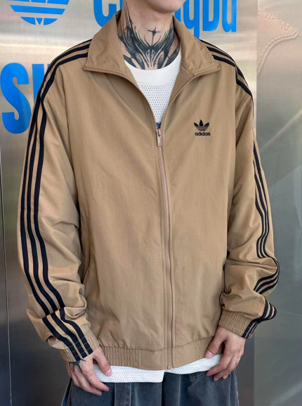 アディダスOriginals Firebird Trek Top Jacket brown